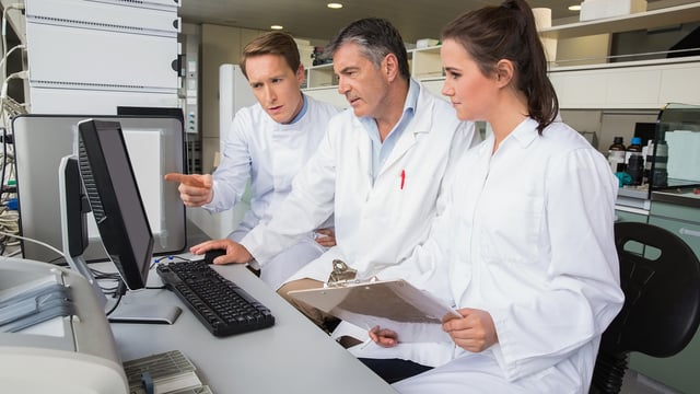 Card_scanner_healthcare_1920x1080