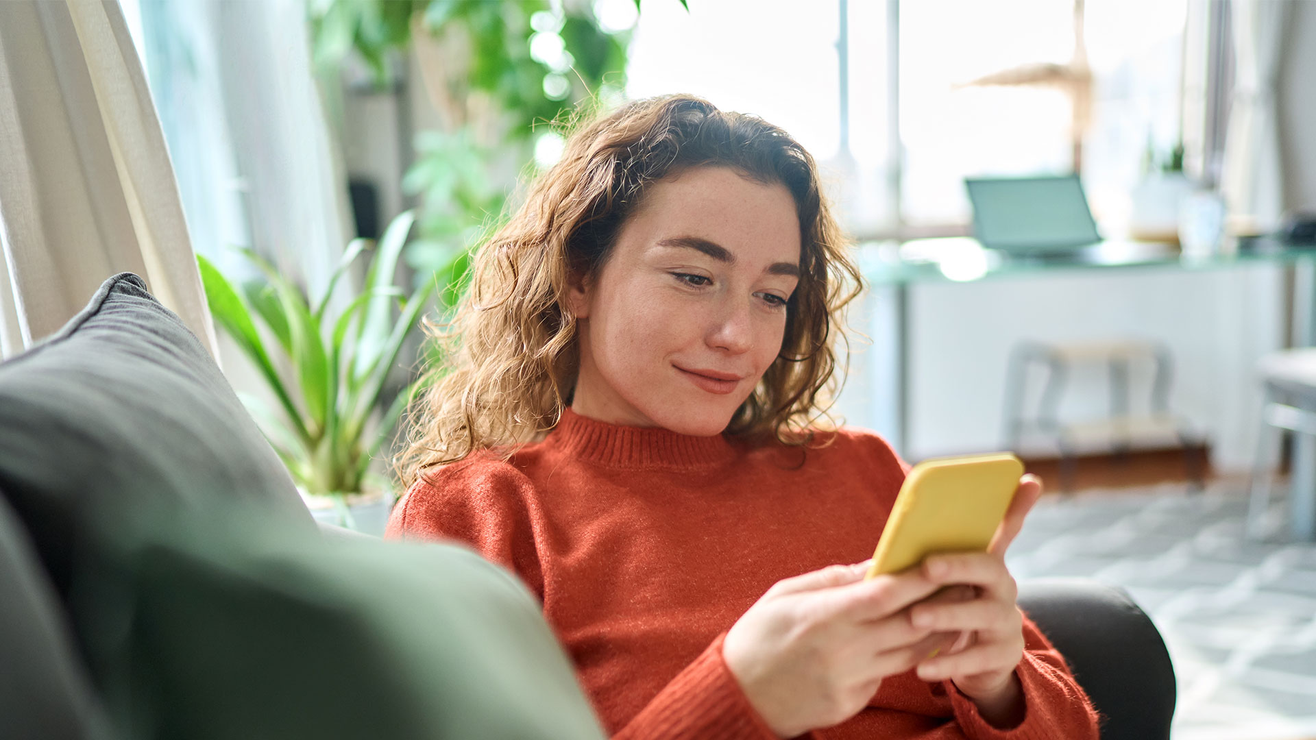 Standard-Home-Cellphone-Register-Review-1920x1080