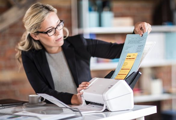 ADS-2200 desktop scanner