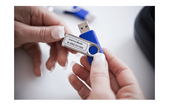 PT-H110PK Handheld Label Maker 2