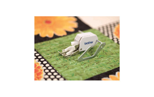 F016N: Quilting Guide Foot
