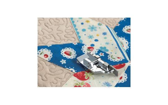 F057: 1/4 Inch Piecing Foot With Guide