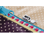 F079AP: Narrow Zipper Foot 