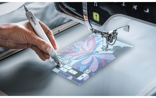 EV1 Aveneer Innov-ís Sewing and Embroidery Machine with Disney 12